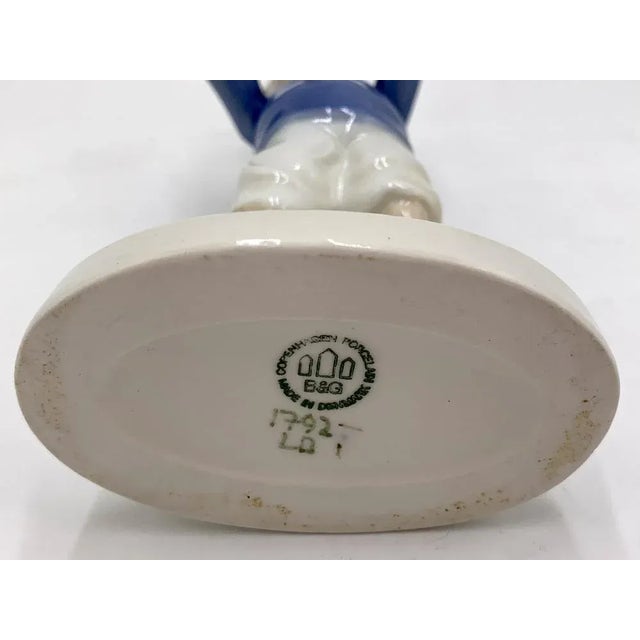 1980s Porcelain Figurine of a Boy With a Trumpet from Bing & Grondahl, Denmark, 1970s / 1980s For Sale - Image 5 of 7