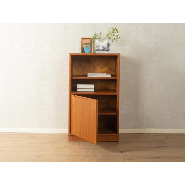 Vintage Chest of Drawers in Solid Wood, 1960s For Sale - Image 4 of 9