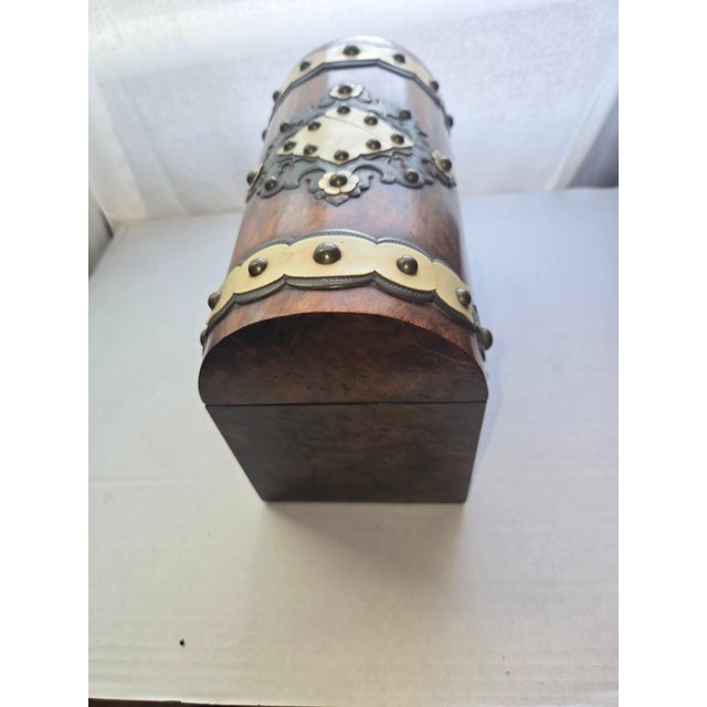Late 19th Century Victorian Walnut Burl Tea Caddy For Sale - Image 4 of 7