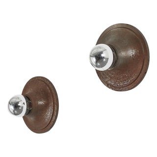 Mid-Century Modern Italian Turned Bronze Wall Lamps, 1960s, Set of 2 For Sale