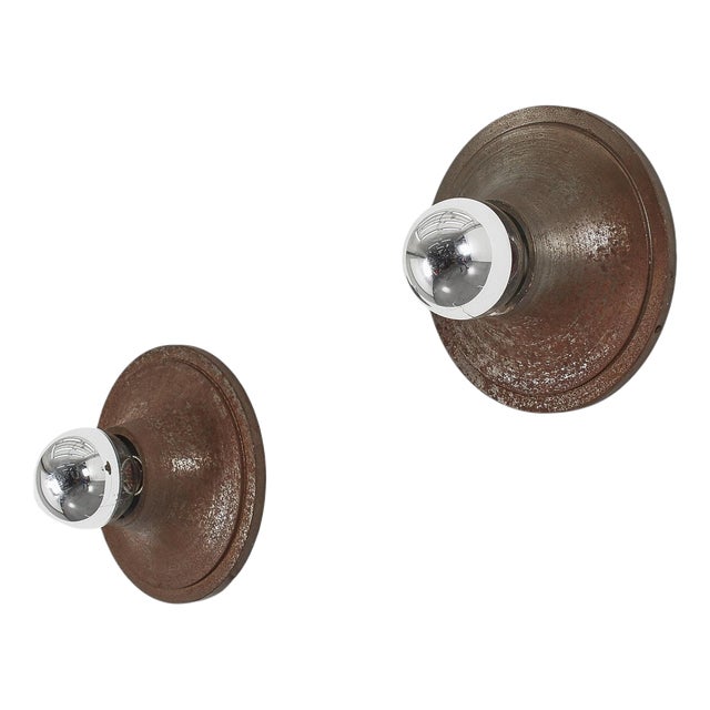 Mid-Century Modern Italian Turned Bronze Wall Lamps, 1960s, Set of 2 For Sale
