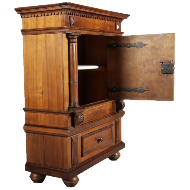 Small Baroque Walnut Cabinet with Drawers, 1700s For Sale - Image 4 of 18