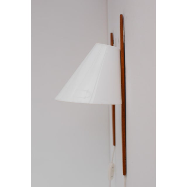 Brown Mid-Century Modern Swedish Wall Sconces in Teak by Uno & Östen Kristiansson for Luxus, 1975, Set of 2 For Sale - Image 8 of 18