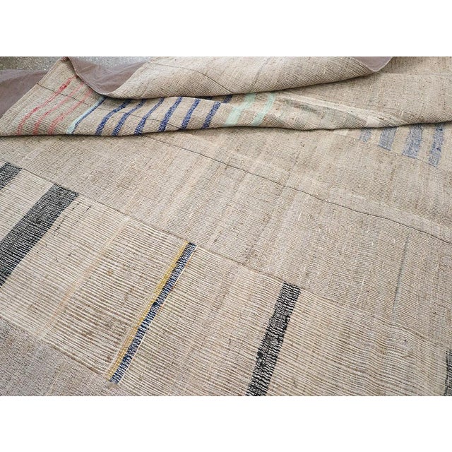 Galerie Shabab Collection Mid-20th Century Turkish Flatweave Kilim Room Size Carpet For Sale - Image 10 of 10