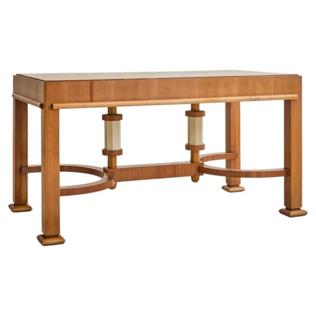 French Maple Desk with Hand-Cut Inlaid Parquetry Top, 1940s For Sale