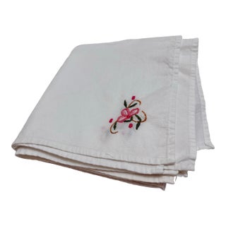 Vintage White Cotton Embroidered Napkins, Set of Six For Sale
