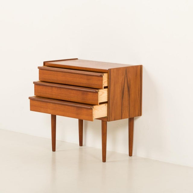 Mid-Century Modern Small Danish Chest of Drawers in Teak, 1960s For Sale - Image 3 of 11