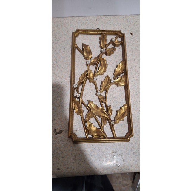 Dart Industries Four Seasons Wall Plaques, Gold & White Florals, Set of 4 For Sale - Image 4 of 5