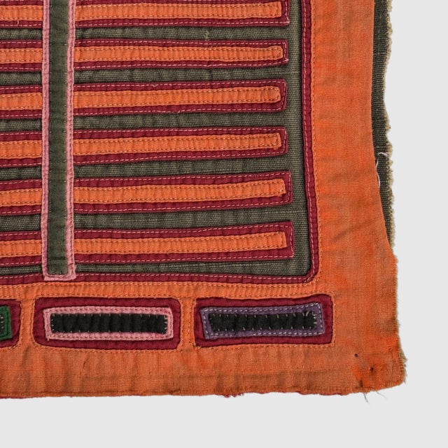 Vintage Guna Mola Folk Art Panel With Abstract Radiating Pattern & Spirit For Sale In Philadelphia - Image 6 of 7