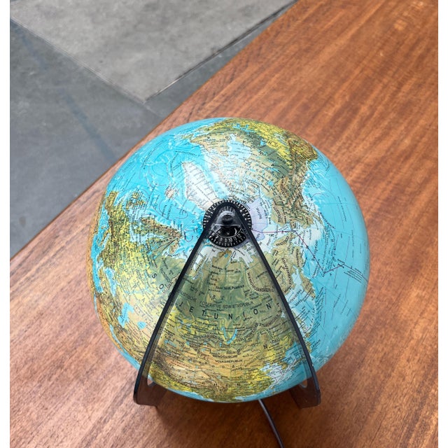 Mid-Century Space Age Illuminated Globe Table Lamp with Acrylic Stand, 1960s For Sale - Image 11 of 18