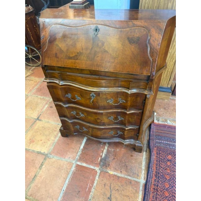 Italian 1020s Walnut & Burl Wood Diminutive Drop Front Desk For Sale In West Palm - Image 6 of 7