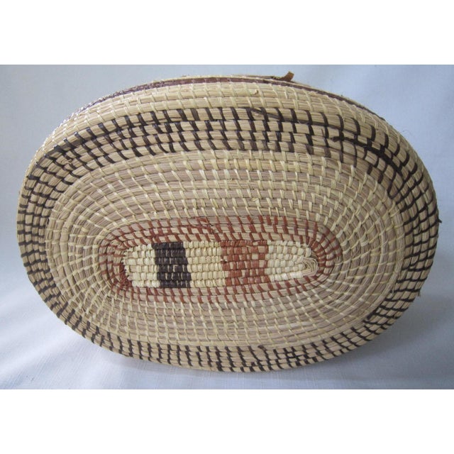 1970s Wounaan Indian Hand-Woven Classic Greek Key Panama Basket For Sale - Image 6 of 6
