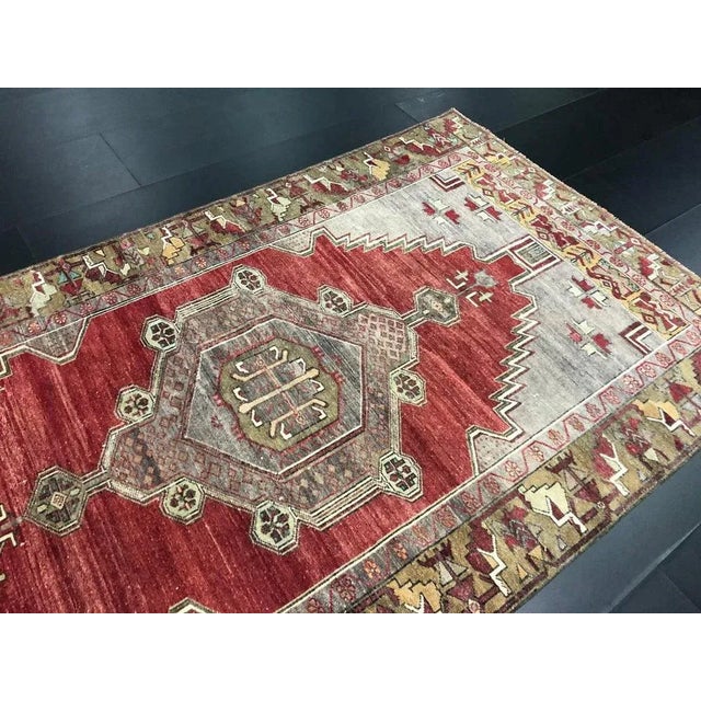 Size is; 7′.8″ ft x 4′.2″ ft, 239 x 127 cm Turkish Anatolian Area Rug Style: Casa De Marco, Handknotted rug, Condition of...