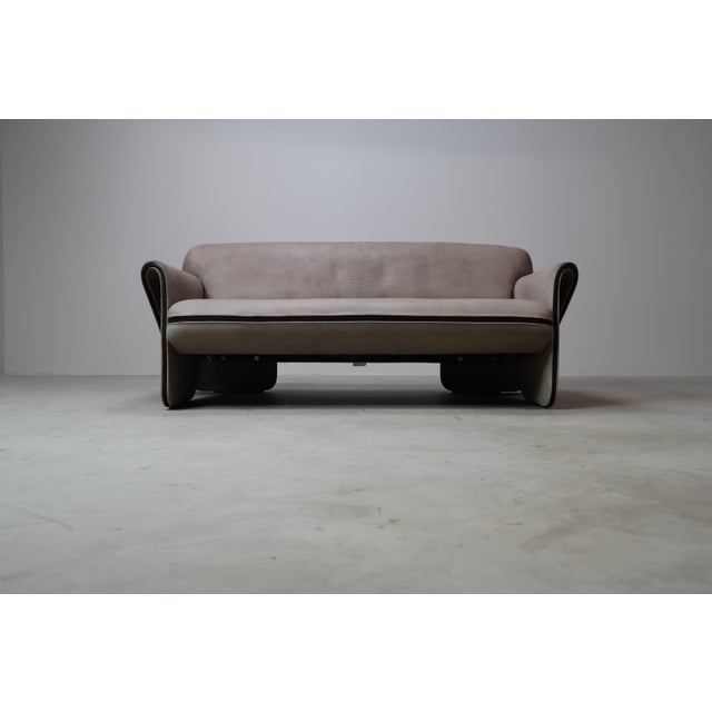 Two-seat sofa from the iconic DS-125 collection, designed by German architect Gerd Lange for De Sede, Switzerland in 1978....