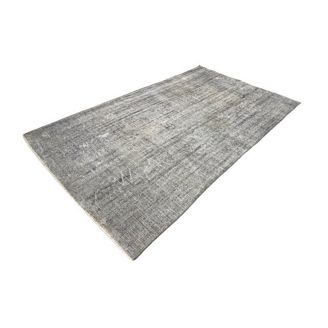 1960s Vintage Gray Overdyed Turkish Rug- 5′5″ × 9′3″ For Sale - Image 4 of 7