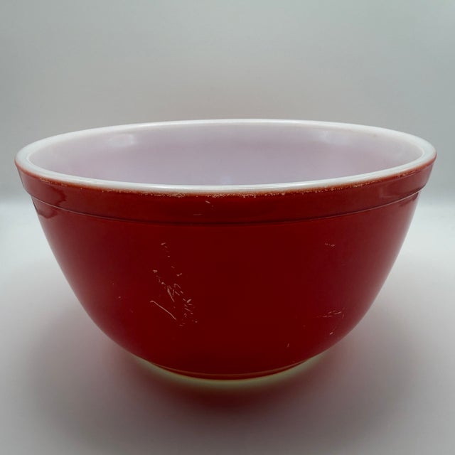 Vibrant 1940s Pyrex Primary Colors Mixing Bowl Complete Set For Sale - Image 12 of 17