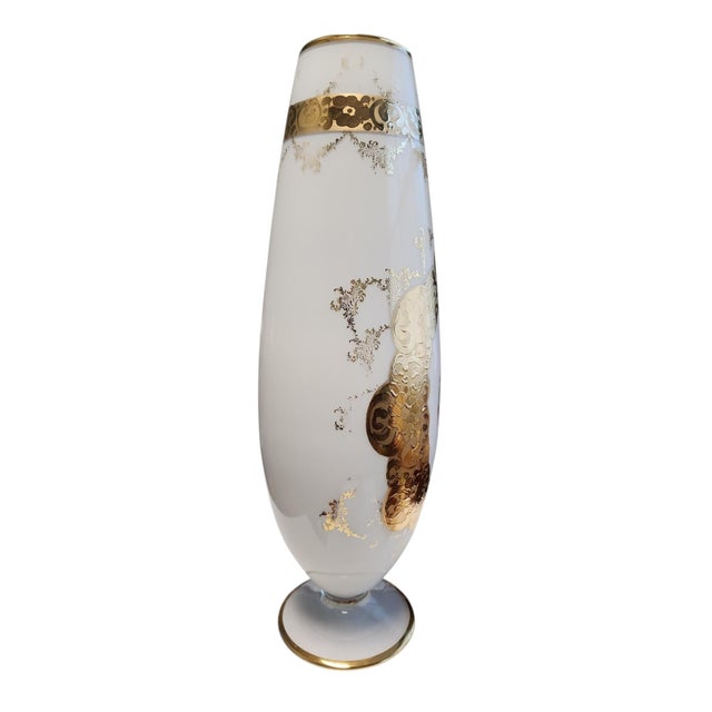 French 19th Century French Opaline Vase With Boucher's La Musette For Sale - Image 3 of 7