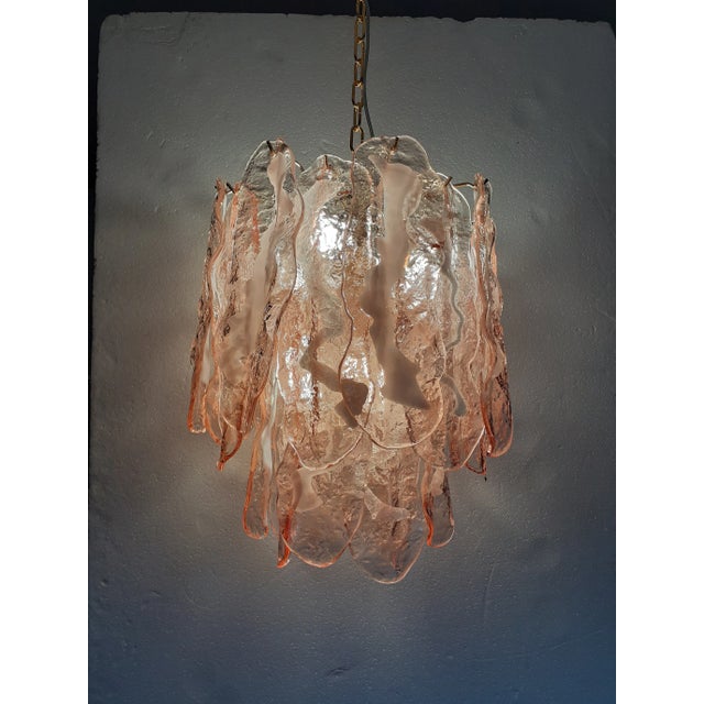 Contemporary Murano Glass "Spider" Sputnik Chandelier in Pink and White For Sale - Image 3 of 8