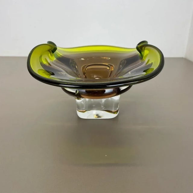 Multicolor Murano Glass Centerpiece Bowl with Shell Element, Murano, Italy, 1970s For Sale - Image 13 of 18