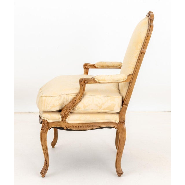 Louis XV Style Wool Damask Upholstered Fauteuil For Sale In New York - Image 6 of 8