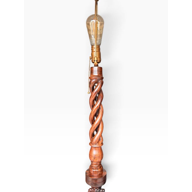 Vintage Chinoiserie Intricately Hand Carved Double Foo Dog Floor Lamp With Helix Top Section Floor Lamp For Sale - Image 4 of 12