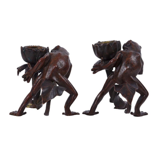 Early 20th Century 1900 European Pair of Bronze Frog Candle Holders For Sale - Image 5 of 6