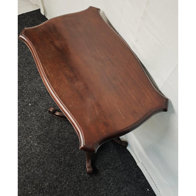 Antique Genoese Louis Philippe Coffee or Side Table in Mahogany Feather For Sale - Image 4 of 10