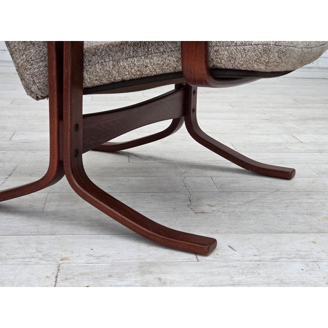 Mid-Century Modern Norwegian Bentwood Armchair with Wool Fabric, 1970s For Sale - Image 3 of 15