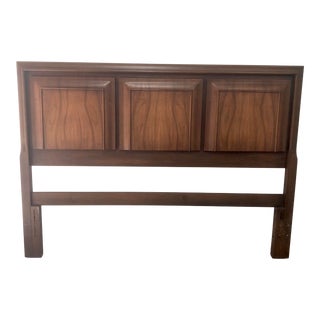 Vintage Mid Century Modern United Walnut Queen/Full Headboard For Sale