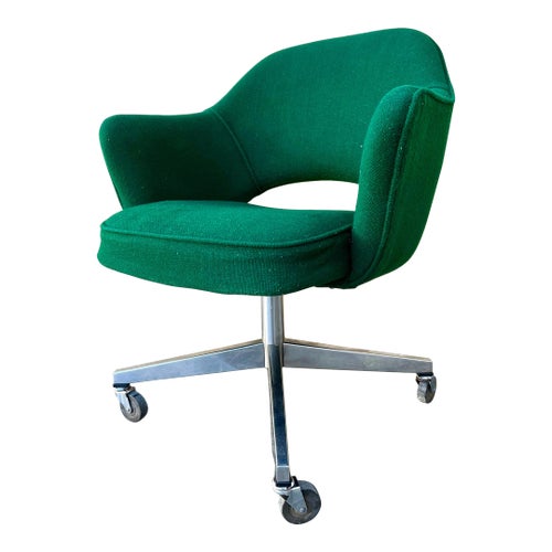 Mid Century Modern Office Chair by Saarinen for Circa 1970s