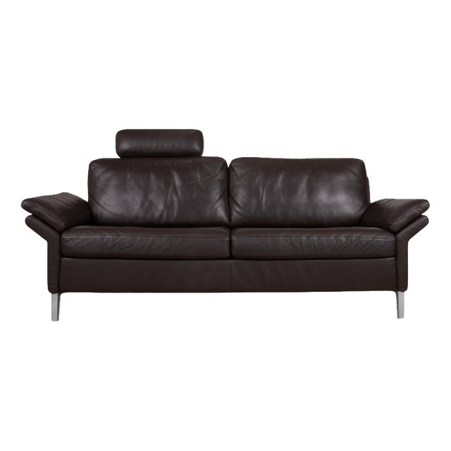3300 Three-Seater Leather Brown Couch with Manual Function Headrest from Rolf Benz For Sale