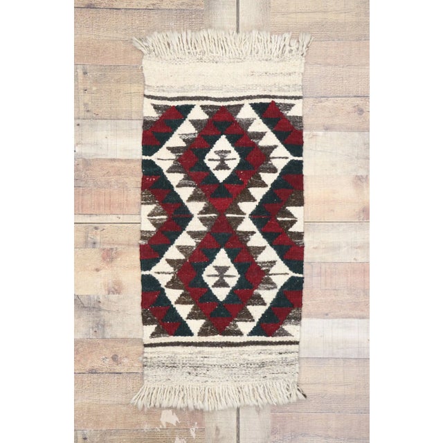 Beige Vintage Persian Shiraz Kilim Rug - 01'07 X 03'02 For Sale - Image 8 of 9