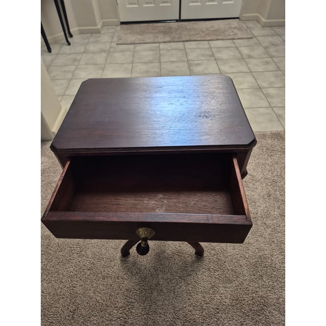 Early 20th Century Duncan Phyfe Style Antique Side Table For Sale - Image 5 of 7