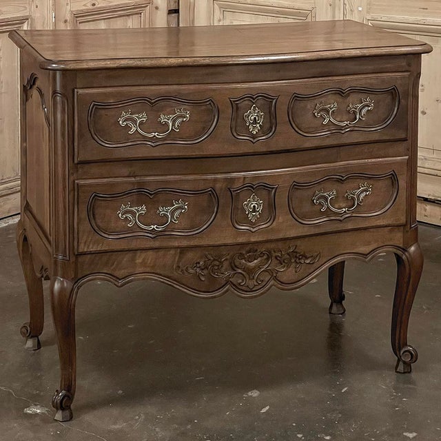 Antique Country French Regence Walnut Commode For Sale - Image 4 of 18