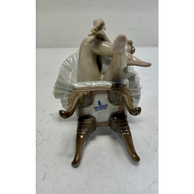 1980s Vintage Lladró "Recital" #5496 Porcelain Figurine - Rare Lace Tutu - 1987 For Sale - Image 5 of 5