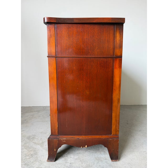 Wood Vintage Georgian Style Mahogany Serpentine Chest of Drawers With Writing Brush Slide For Sale - Image 7 of 12