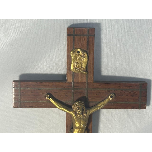 Art Deco Crucifix of Jesus Christ for your consideration. The crucifix measures approx. 9 3/4 inches tall, 5 1/8 inches...