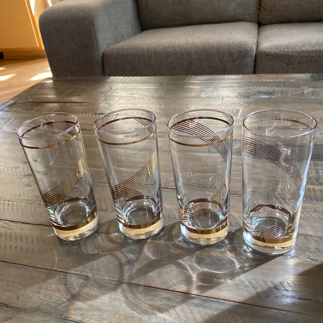 Mid-Century Modern Mid Century Libbey Gold Swirl Dining Water Highball Glasses- Set of 4 For Sale - Image 3 of 9