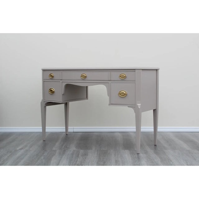 Late 20th Century Mid-Century Walnut Desk For Sale In Miami - Image 6 of 9