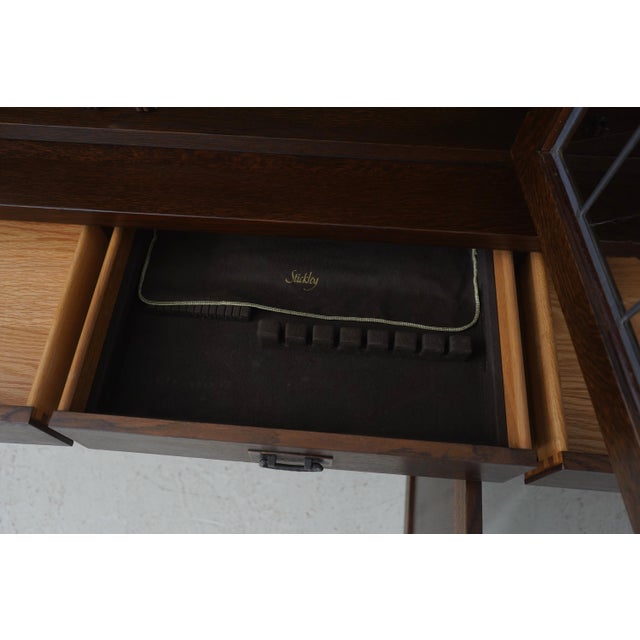 1990s Stickley Mission Oak Arts & Crafts China Cabinet For Sale - Image 5 of 18