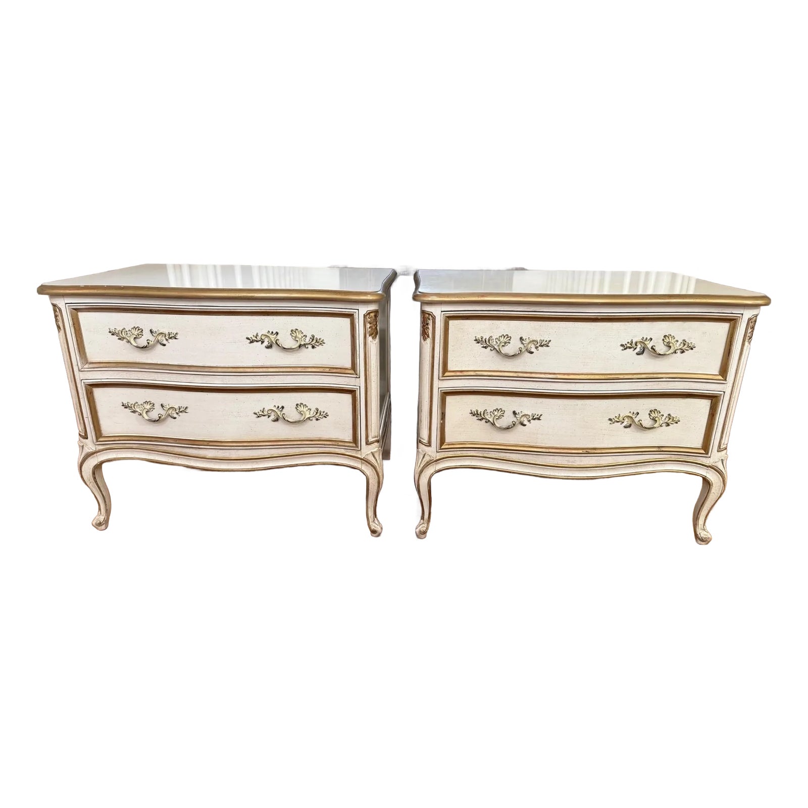 1970s Pair Henredon French Provincial Nightstands – Parisian | Chairish
