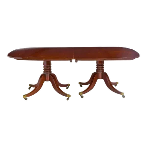 Exquisite Antique English George III-Style Mahogany Wood Dining Table