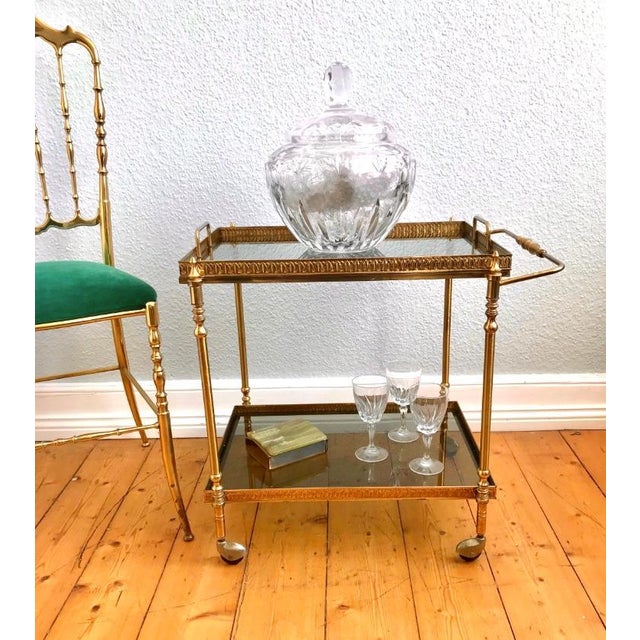 Metal Vintage Neoclassical Empire Serving Trolley in Brass with Removable Tray, 1950s For Sale - Image 7 of 7