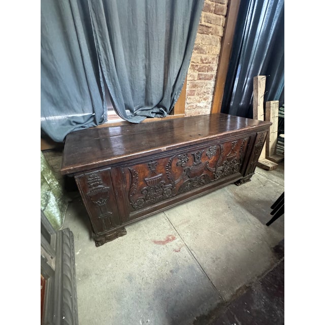 18th Century Italian Trunk – Walnut Coffer Chest For Sale - Image 6 of 11
