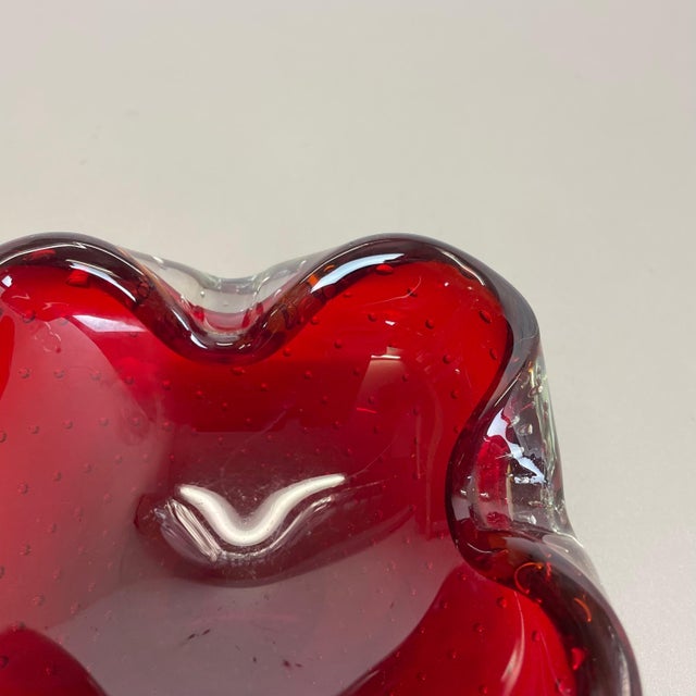 Wood Large Red Murano Bubble Glass Bowl Element Shell Ashtray, Italy, 1970s For Sale - Image 7 of 18