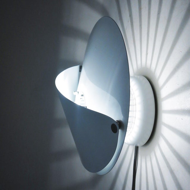Flos Giovi Wall Lamps in White Metal and Rubber by Achille Castiglioni for Flos, 1976, Set of 2 For Sale - Image 4 of 14