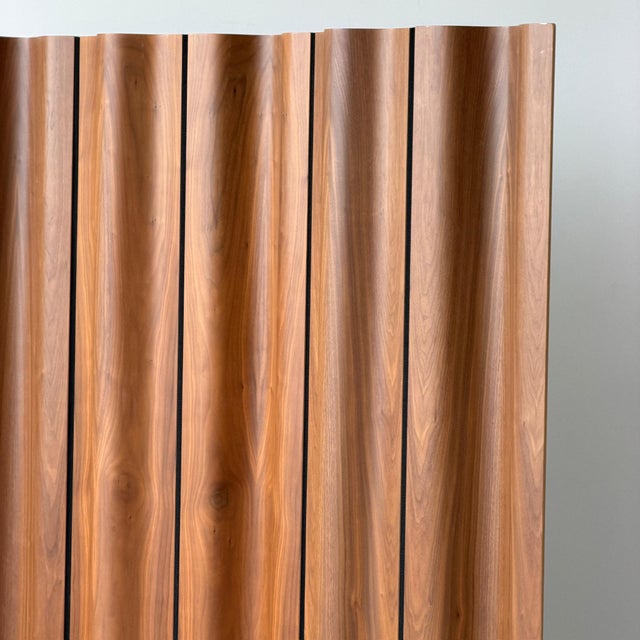 c. 2000s. USA. Plywood construction with bentwood frame. 9 available