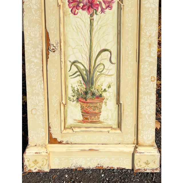 Hand Painted Habersham Style Pine Pantry Cupboard For Sale - Image 10 of 10