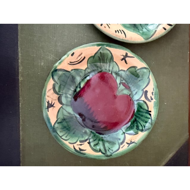Vintage Mexican Hand Painted Fruit Plates Set of 4 – Signed S. Venegas For Sale - Image 4 of 11
