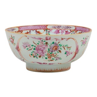 Chinese Export Qianlong Famille Rose Porcelain Small Bowl For Sale